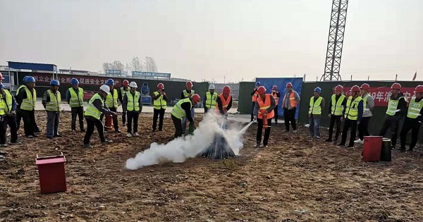 正阳垃圾电厂项目开展消防宣讲和消防演练活动2.jpg 正阳垃圾电厂项目开展消防宣讲和消防演练活动2.jpg